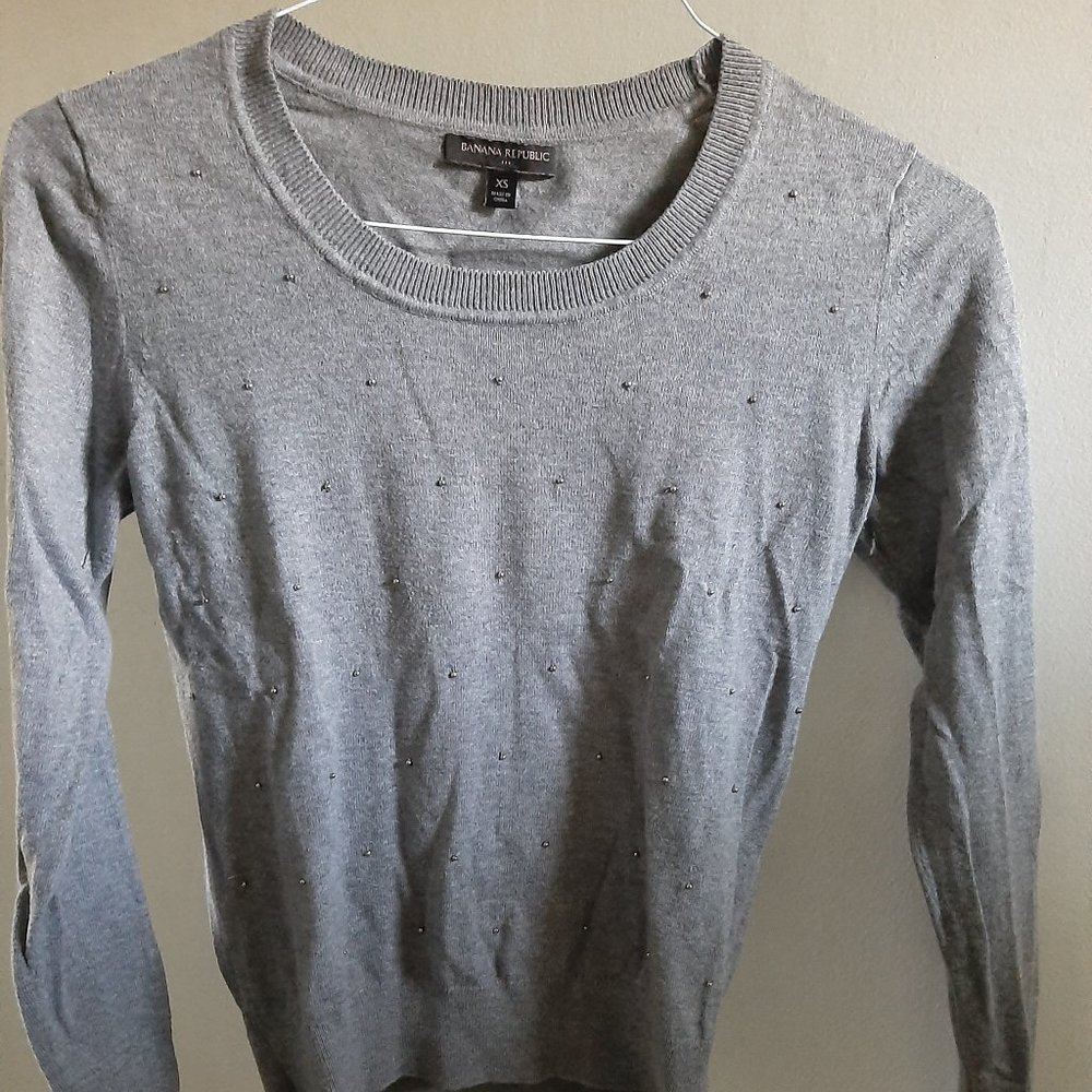 Banana Republic XS Grey with silver beads Sweater
